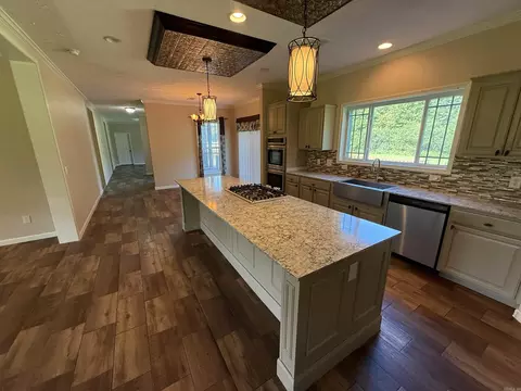 Kitchen - 242 Arthur Kirk Rd, Beebe, AR 72012 photo 6 of 8