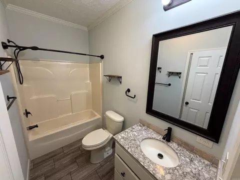 Bath - 242 Arthur Kirk Rd, Beebe, AR 72012 photo 1 of 5