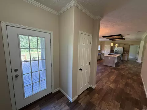 Entry Way - 242 Arthur Kirk Rd, Beebe, AR 72012 photo 2 of 2