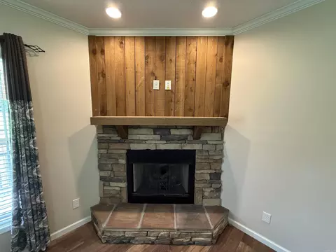 Living - 242 Arthur Kirk Rd, Beebe, AR 72012 photo 5 of 7