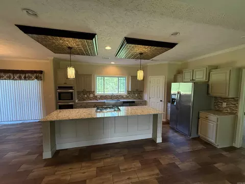 Kitchen - 242 Arthur Kirk Rd, Beebe, AR 72012 photo 2 of 8