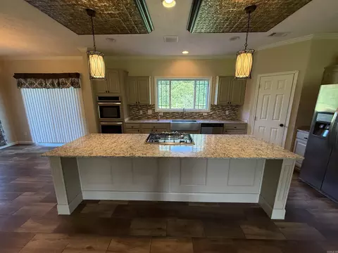 Kitchen - 242 Arthur Kirk Rd, Beebe, AR 72012 photo 3 of 8