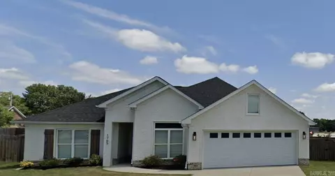 1765 Hobbiton Cir, Conway, AR 72032 photo 1