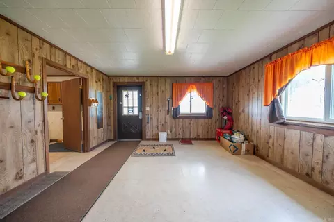 Entry Way - 189 E Wirth Rd, Mammoth Spring, AR 72554 photo 1 of 1