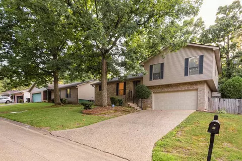 310 Nix Rd, Little Rock, AR 72211