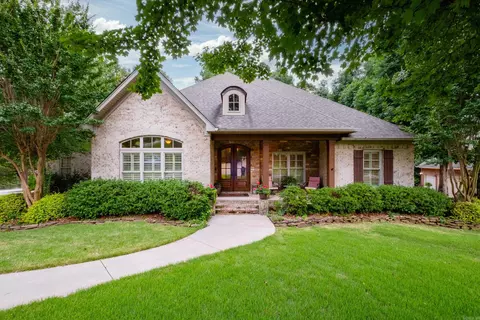 107 Noyant Dr, Little Rock, AR 72223