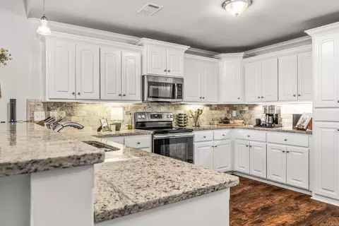 85 Smarty Jones Cir, Austin, AR 72007 photo 12