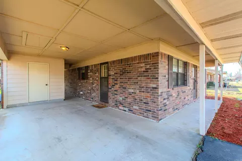 Exterior - 311 E 2nd St, Lonoke, AR 72086 photo 2 of 6