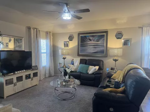Living - 36 Big Bend Dr, Mabelvale, AR 72103 photo 1 of 2