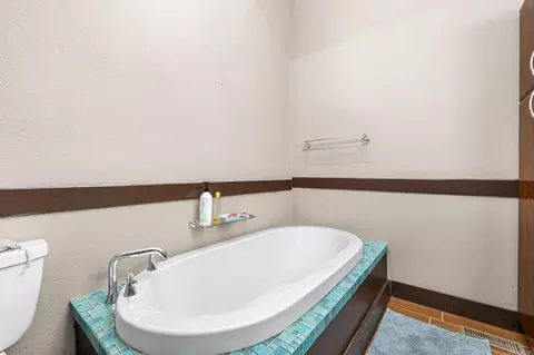 Bath - 301 N Main St, Brinkley, AR 72021 photo 2 of 5