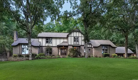 301 Valley Club Cir, Little Rock, AR 72212