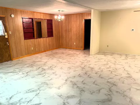 Living - 610 Burke St, Ashdown, AR 71822 photo 4 of 5
