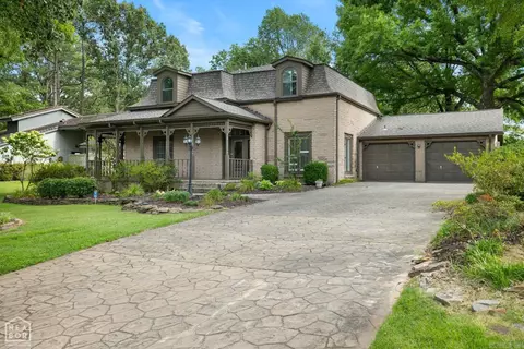 1005 Fairway Dr, Jonesboro, AR 72401