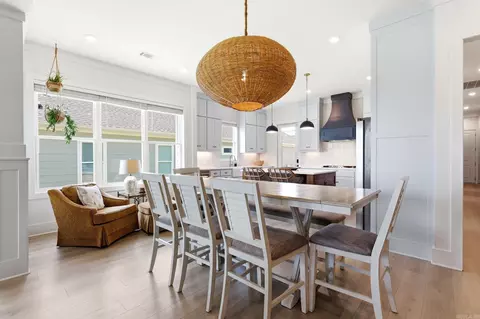 Dining - 5 W Citron, Bryant, AR 72022 photo 1 of 3