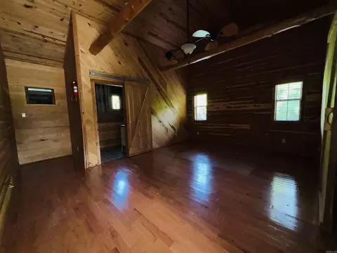 Bedroom - 406 Cedar Ave, Mountain View, AR 72560 photo 1 of 2