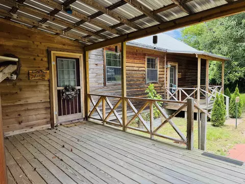 Exterior - 406 Cedar Ave, Mountain View, AR 72560 photo 8 of 11