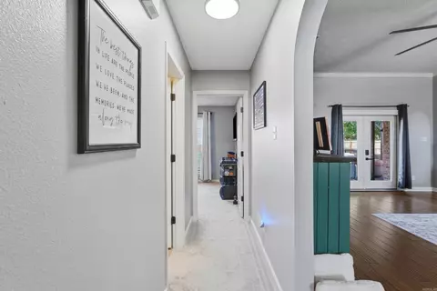 Entry Way - 1630 Hosta, Conway, AR 72034 photo 3 of 3