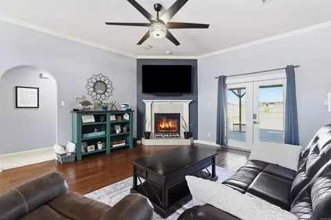 Living - 1630 Hosta, Conway, AR 72034 photo 2 of 3