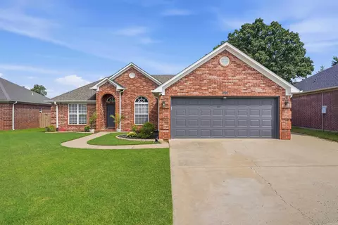 Exterior - 1630 Hosta, Conway, AR 72034 photo 4 of 10