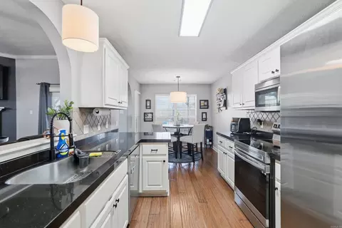 Kitchen - 1630 Hosta, Conway, AR 72034 photo 1 of 6