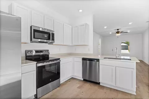 Kitchen - 2237 Sam Tillery Dr, Alexander, AR 72002 photo 4 of 4