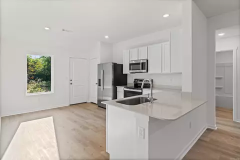 Kitchen - 2237 Sam Tillery Dr, Alexander, AR 72002 photo 2 of 4