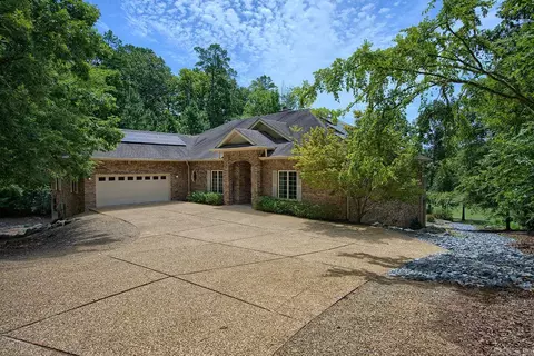 3 Nina Trce, Hot Springs Village, AR 71909