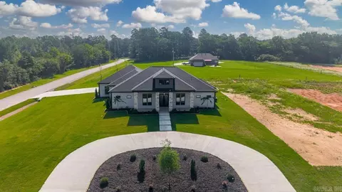 Exterior - 100 Liberty Oaks Trl, Alexander, AR 72002 photo 5 of 12
