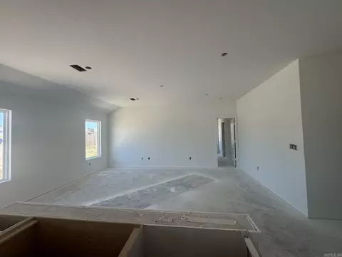 Living - 6096 Croft Ave, Benton, AR 72019 photo 2 of 2