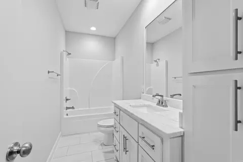 Bath - 2440 Overcup Dr, Conway, AR 72034 photo 1 of 5