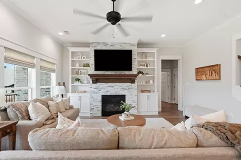 Living - 2440 Overcup Dr, Conway, AR 72034 photo 2 of 3