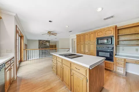 Kitchen - 161 White Tail Dr, De Queen, AR 71832 photo 2 of 4