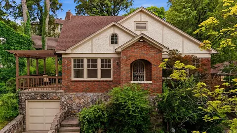 3905 Oakwood Rd, Little Rock, AR 72205
