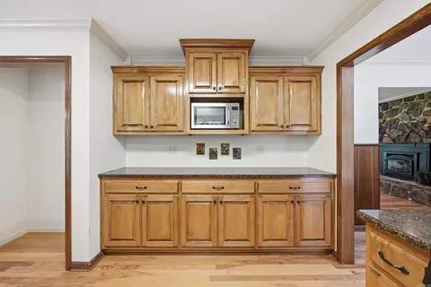 Kitchen - 950 Davidson Cir, Edgemont, AR 72044 photo 4 of 5
