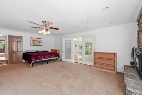 Bedroom - 950 Davidson Cir, Edgemont, AR 72044 photo 3 of 8