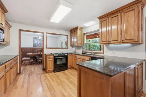Kitchen - 950 Davidson Cir, Edgemont, AR 72044 photo 1 of 5