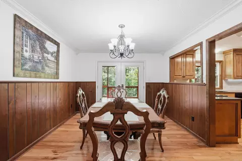 Dining - 950 Davidson Cir, Edgemont, AR 72044 photo 2 of 2