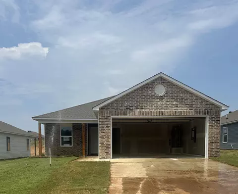 8008 Chesapeake Trl, Bauxite, AR 72011