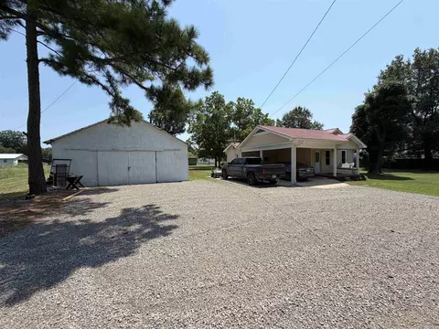 Exterior - 1205 S Dodd St, Rector, AR 72461 photo 10 of 12