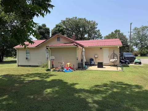 Exterior - 1205 S Dodd St, Rector, AR 72461 photo 4 of 12