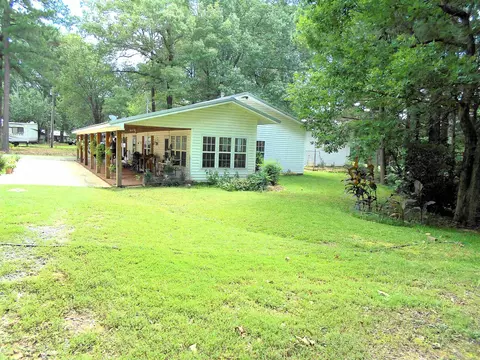 Exterior - 117 Old Millwood Rd, Ashdown, AR 71822 photo 4 of 13
