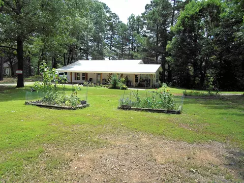 Exterior - 117 Old Millwood Rd, Ashdown, AR 71822 photo 2 of 13
