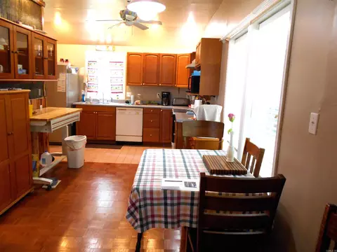 Kitchen - 117 Old Millwood Rd, Ashdown, AR 71822 photo 1 of 3