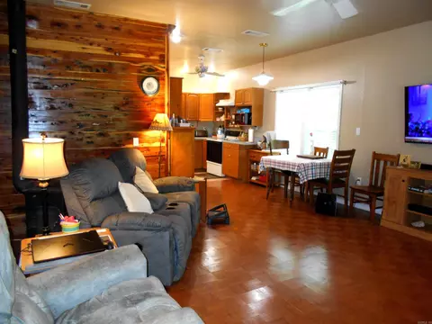 Living - 117 Old Millwood Rd, Ashdown, AR 71822 photo 1 of 2