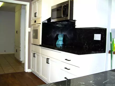 Kitchen - 1511 Leona Dr, Ashdown, AR 71822 photo 1 of 2