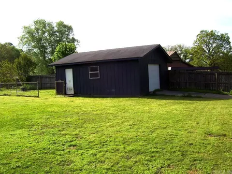 Exterior - 1511 Leona Dr, Ashdown, AR 71822 photo 4 of 4
