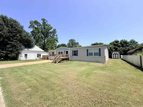 560 N 2nd St, Ashdown, AR 71822 photo 2