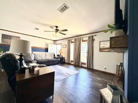 560 N 2nd St, Ashdown, AR 71822 photo 6