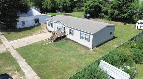 560 N 2nd St, Ashdown, AR 71822 photo 29