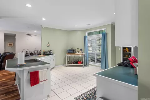 Kitchen - 504 Brandon Dr, Beebe, AR 72012 photo 2 of 6